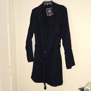 Vince camuto trench sz L in black lyocell